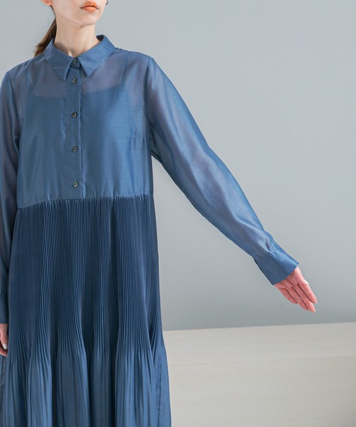URBAN RESEARCH ROSSO WOMEN（アーバンリサーチ　ロッソ）の「プリーツロングシャツワンピース（ワンピース・レディース・ブルー/ブラウン・FREE）」の16枚目の写真
