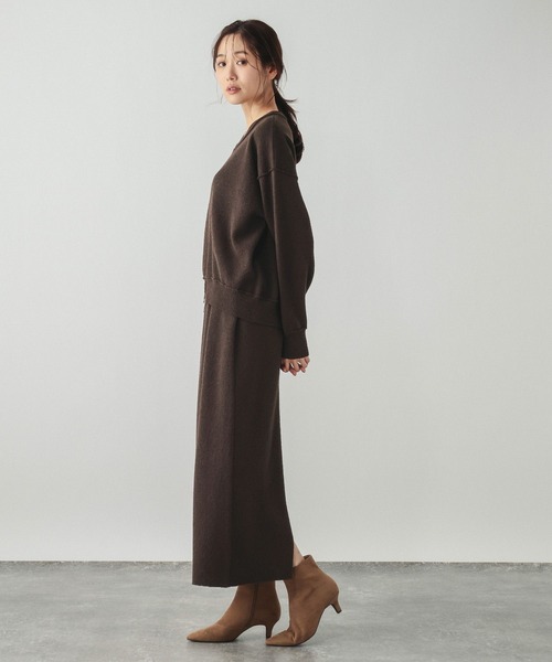 GLOBAL WORK（グローバルワーク）の「クルーZIPカーディガン＊スカートセット/601262（ワンピース・レディース・チャコールグレー/グレイッシュベージュ/ブラウン系その他・MEDIUM/LARGE）」の2枚目の写真