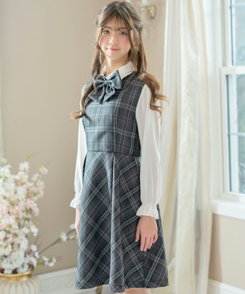 Catherine Cottage(キャサリンコテージ)の「ケープ付きチェック柄ワンピース4点セット junior(スーツセット・キッズ・グレー/ネイビー・150/160/165)」の8枚目の写真