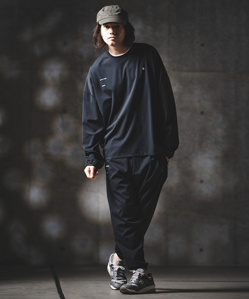 GLIMCLAP(グリムクラップ)の「mlt5568-Airy Smooth Fabric Long Sleeve T-Shirt ロングスリーブカットソー(201-028-gls-cg)(Tシャツ/カットソー・メンズ・ブラック/ホワイト/ベージュ/チャコール・L/M/S)」の5枚目の写真