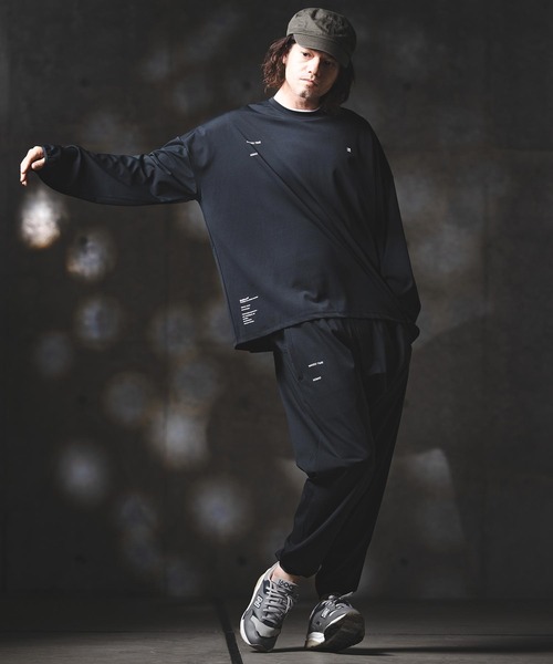 GLIMCLAP(グリムクラップ)の「mlt5568-Airy Smooth Fabric Long Sleeve T-Shirt ロングスリーブカットソー(201-028-gls-cg)(Tシャツ/カットソー・メンズ・ブラック/ホワイト/ベージュ/チャコール・L/M/S)」の7枚目の写真