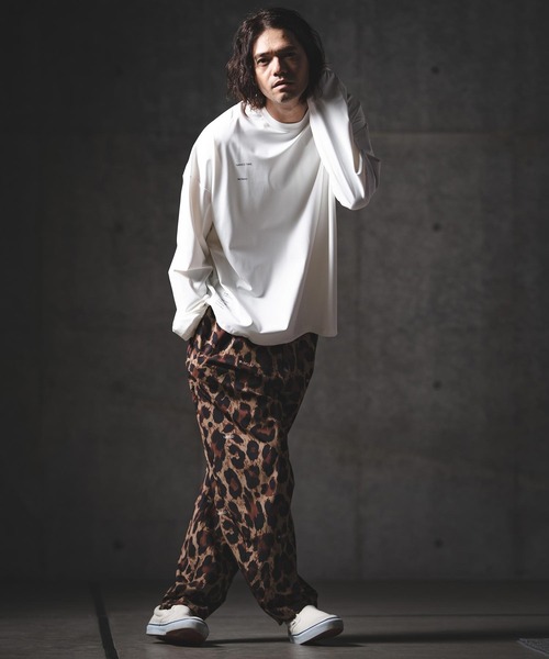 GLIMCLAP(グリムクラップ)の「mlt5568-Airy Smooth Fabric Long Sleeve T-Shirt ロングスリーブカットソー(201-028-gls-cg)(Tシャツ/カットソー・メンズ・ブラック/ホワイト/ベージュ/チャコール・L/M/S)」の12枚目の写真