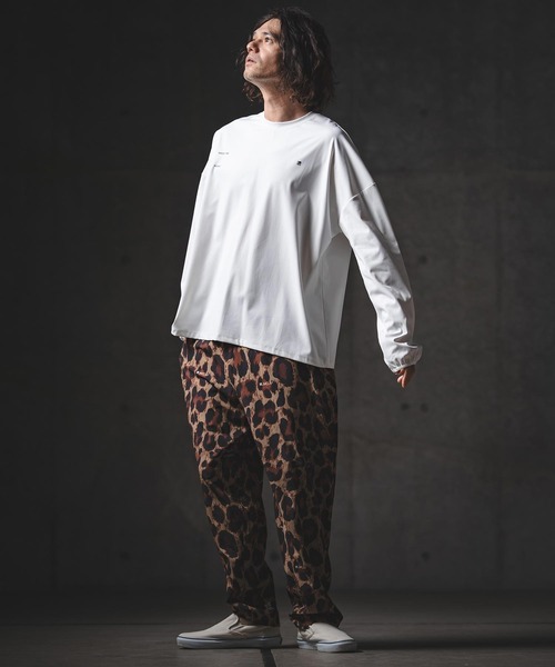 GLIMCLAP(グリムクラップ)の「mlt5568-Airy Smooth Fabric Long Sleeve T-Shirt ロングスリーブカットソー(201-028-gls-cg)(Tシャツ/カットソー・メンズ・ブラック/ホワイト/ベージュ/チャコール・L/M/S)」の13枚目の写真