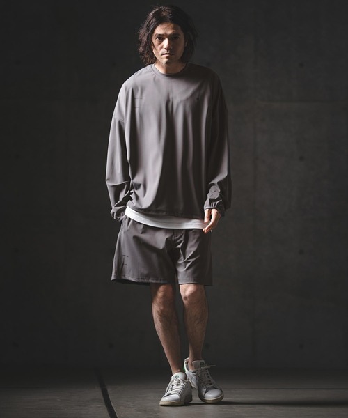 GLIMCLAP(グリムクラップ)の「mlt5568-Airy Smooth Fabric Long Sleeve T-Shirt ロングスリーブカットソー(201-028-gls-cg)(Tシャツ/カットソー・メンズ・ブラック/ホワイト/ベージュ/チャコール・L/M/S)」の18枚目の写真