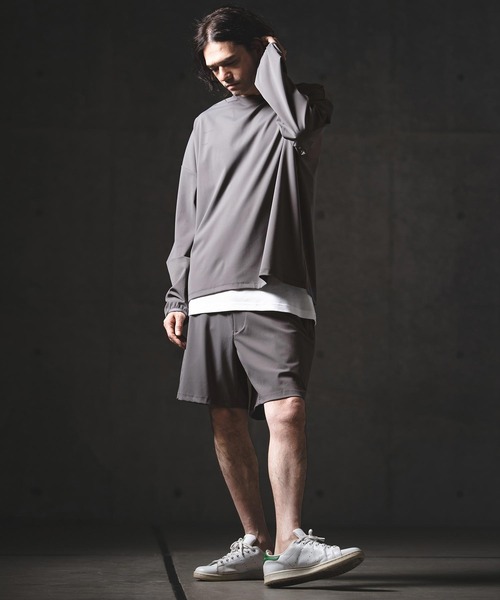 GLIMCLAP(グリムクラップ)の「mlt5568-Airy Smooth Fabric Long Sleeve T-Shirt ロングスリーブカットソー(201-028-gls-cg)(Tシャツ/カットソー・メンズ・ブラック/ホワイト/ベージュ/チャコール・L/M/S)」の19枚目の写真