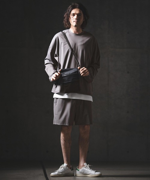 GLIMCLAP(グリムクラップ)の「mlt5568-Airy Smooth Fabric Long Sleeve T-Shirt ロングスリーブカットソー(201-028-gls-cg)(Tシャツ/カットソー・メンズ・ブラック/ホワイト/ベージュ/チャコール・L/M/S)」の20枚目の写真