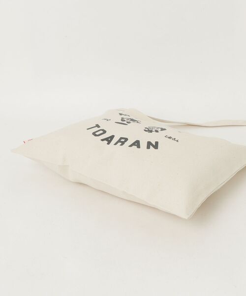 TOKYO CULTUART by BEAMS(トウキョウカルチャートバイビームス)の「BEAMS JAPAN meets とえいろ / みんくる&とあらん サコッシュ(ショルダーバッグ・レディース・ナチュラル・ONE SIZE)」の10枚目の写真