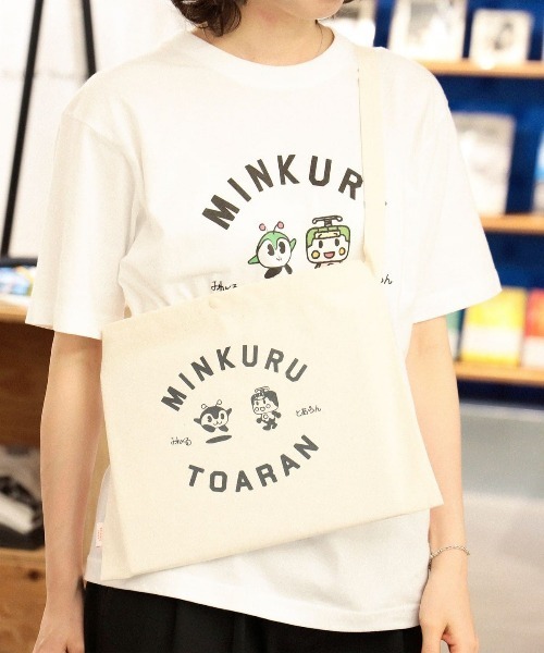 TOKYO CULTUART by BEAMS(トウキョウカルチャートバイビームス)の「BEAMS JAPAN meets とえいろ / みんくる&とあらん サコッシュ(ショルダーバッグ・レディース・ナチュラル・ONE SIZE)」の1枚目の写真