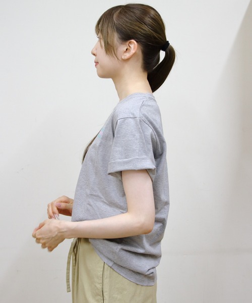 MEYAME(メヤメ)の「MEYAME/メヤメ スローウォーカーTEE SLOW WALKER ADOBOCATE TEE(Tシャツ/カットソー・レディース・グレー/ホワイト・FREE)」の13枚目の写真
