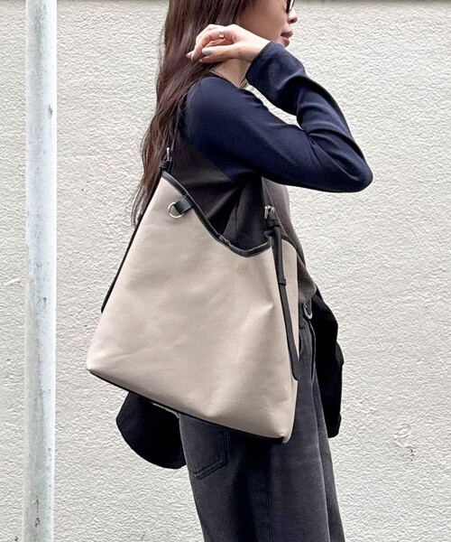 fredy emue（フレディエミュ）の「異素材コンビワンハンドルバッグ（ショルダーバッグ・レディース・ブラック系その他/ブラウン/ホワイト系その他・FREE）」の7枚目の写真