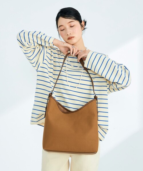 fredy emue（フレディエミュ）の「異素材コンビワンハンドルバッグ（ショルダーバッグ・レディース・ブラック系その他/ブラウン/ホワイト系その他・FREE）」の17枚目の写真