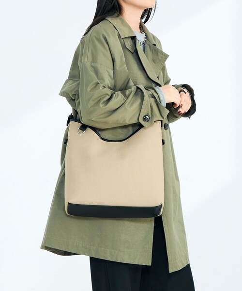 fredy emue（フレディエミュ）の「異素材コンビワンハンドルバッグ（ショルダーバッグ・レディース・ブラック系その他/ブラウン/ホワイト系その他・FREE）」の20枚目の写真