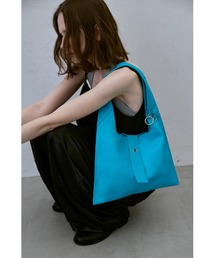 un/neu(�A���m�C)�̃g���C�A���O�������n���h���~�j�o�b�O / 500ml�y�b�g�{�g�����[�\(�n���h�o�b�O)