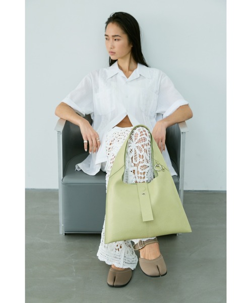 un/neu(アンノイ)の「トライアングルワンハンドルミニバッグ / 500mlペットボトル収納可能(ハンドバッグ・レディース・ブルー/グリーン/ブラウン/ブラック・FREE)」の19枚目の写真