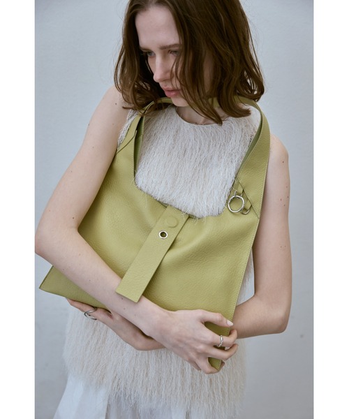 un/neu(アンノイ)の「トライアングルワンハンドルミニバッグ / 500mlペットボトル収納可能(ハンドバッグ・レディース・ブルー/グリーン/ブラウン/ブラック・FREE)」の7枚目の写真