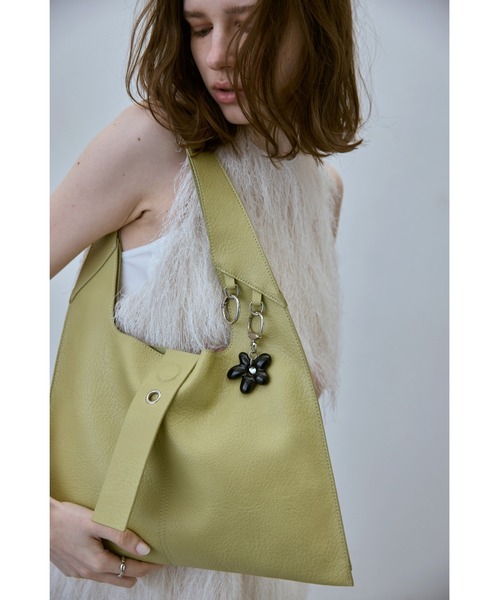 un/neu(アンノイ)の「トライアングルワンハンドルミニバッグ / 500mlペットボトル収納可能(ハンドバッグ・レディース・ブルー/グリーン/ブラウン/ブラック・FREE)」の11枚目の写真