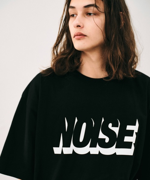 NOISE MAKER(ノイズメーカー)の「【MEN】シャドウロゴTEE(Tシャツ/カットソー・メンズ・ブラック/ホワイト・XXL/XL/L/M)」の1枚目の写真