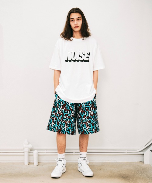 NOISE MAKER(ノイズメーカー)の「【MEN】シャドウロゴTEE(Tシャツ/カットソー・メンズ・ブラック/ホワイト・XXL/XL/L/M)」の4枚目の写真