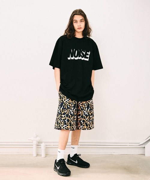 NOISE MAKER(ノイズメーカー)の「【MEN】シャドウロゴTEE(Tシャツ/カットソー・メンズ・ブラック/ホワイト・XXL/XL/L/M)」の8枚目の写真