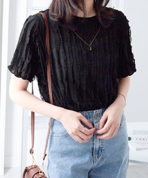 フリル素材ゆるトップス