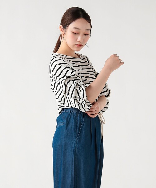 BEAMS HEART（ビームスハート）の「【デコルテ美人と二の腕カバーを両立】タック バルーンスリーブ シルケット プルオーバー（Tシャツ/カットソー・レディース・ホワイト/その他2/その他1/チャコールグレー・FREE）」の15枚目の写真