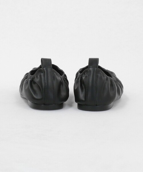 MARW UNITED ARROWS（マルゥ ユナイテッドアローズ）の「＜MARW UNITED ARROWS＋ODETTE E ODILE＞ギャザー スクエア フラットシューズ（その他シューズ・レディース・ブラック・23.5cm/22cm/24cm/24.5cm/25cm/22.5cm/23cm）」の5枚目の写真
