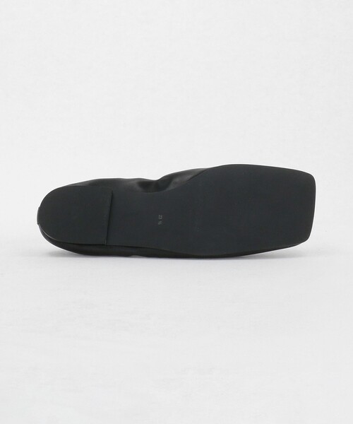 MARW UNITED ARROWS（マルゥ ユナイテッドアローズ）の「＜MARW UNITED ARROWS＋ODETTE E ODILE＞ギャザー スクエア フラットシューズ（その他シューズ・レディース・ブラック・23.5cm/22cm/24cm/24.5cm/25cm/22.5cm/23cm）」の6枚目の写真