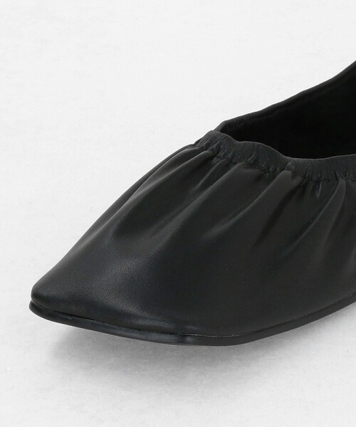 MARW UNITED ARROWS（マルゥ ユナイテッドアローズ）の「＜MARW UNITED ARROWS＋ODETTE E ODILE＞ギャザー スクエア フラットシューズ（その他シューズ・レディース・ブラック・23.5cm/22cm/24cm/24.5cm/25cm/22.5cm/23cm）」の8枚目の写真