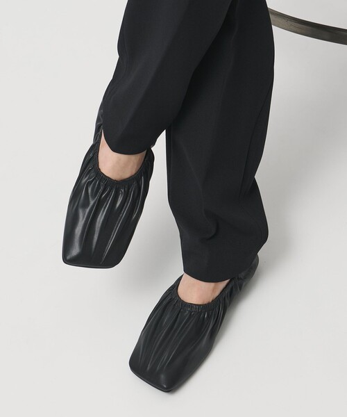 MARW UNITED ARROWS（マルゥ ユナイテッドアローズ）の「＜MARW UNITED ARROWS＋ODETTE E ODILE＞ギャザー スクエア フラットシューズ（その他シューズ・レディース・ブラック・23.5cm/22cm/24cm/24.5cm/25cm/22.5cm/23cm）」の13枚目の写真