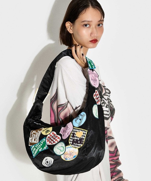 HEY!MrsROSE(ヘイミセスローズ)の「HEY! Mrs ROSE(ヘイ!ミセスローズ)HEY!Wappen BAG(ショルダーバッグ・レディース・ホワイト/ピンク/ブラック・FREE)」の7枚目の写真