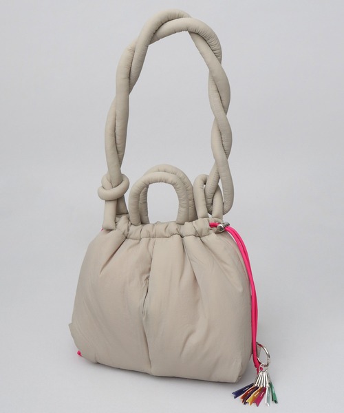 cheek(BAG)(チーク)の「2WAY ショルダートート 巾着 パフバッグ パディングバッグ(ショルダーバッグ・レディース・カーキ/ブラック/グレー/パープル・FREE)」の22枚目の写真
