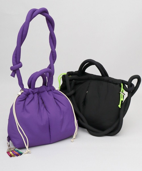cheek(BAG)(チーク)の「2WAY ショルダートート 巾着 パフバッグ パディングバッグ(ショルダーバッグ・レディース・カーキ/ブラック/グレー/パープル・FREE)」の7枚目の写真