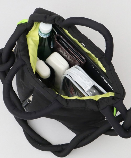 cheek(BAG)(チーク)の「2WAY ショルダートート 巾着 パフバッグ パディングバッグ(ショルダーバッグ・レディース・カーキ/ブラック/グレー/パープル・FREE)」の10枚目の写真
