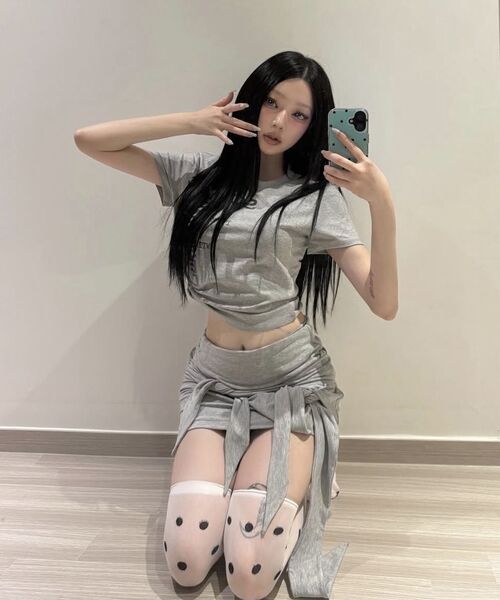 ROCKCAKE（ロックケーキ）の「Drape Wrap Mini Skirt - Gray（スカート・レディース・その他・SMALL）」の14枚目の写真