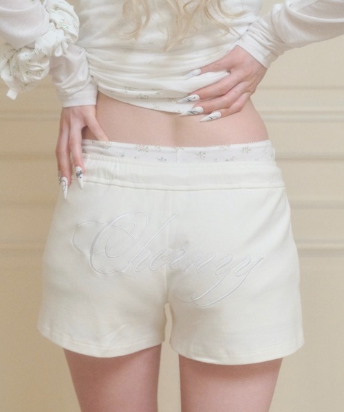 chernyy shorts / バック刺繍ロゴショートパンツ chernyy shorts / バック刺繍ロゴショートパンツ（その他パンツ