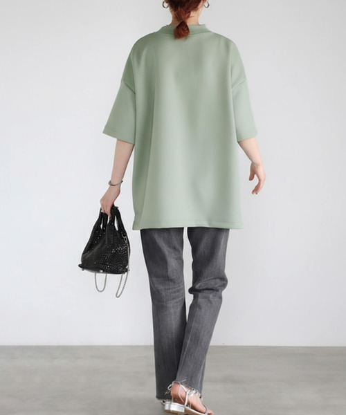 Cinderella(シンデレラ)の「Tシャツ レディース シャツ 春 夏 半袖 春夏 カットソー モックネック ドロップショルダー ゆったり 大きいサイズ かわいい おしゃれ ミドル丈 シンプル 無地 女性 きれいめ ダンボール 20代 30代 40代 50代 ブラック アイボリー ライトブルー ライトグリーン(Tシャツ/カットソー・レディース・ブラック/ライトブルー/ライトグリーン・FREE)」の7枚目の写真