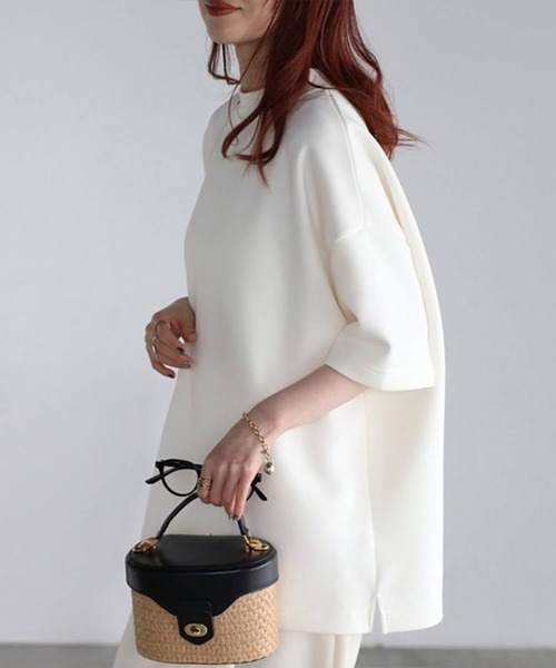 Cinderella(シンデレラ)の「Tシャツ レディース シャツ 春 夏 半袖 春夏 カットソー モックネック ドロップショルダー ゆったり 大きいサイズ かわいい おしゃれ ミドル丈 シンプル 無地 女性 きれいめ ダンボール 20代 30代 40代 50代 ブラック アイボリー ライトブルー ライトグリーン(Tシャツ/カットソー・レディース・ブラック/ライトブルー/ライトグリーン・FREE)」の12枚目の写真