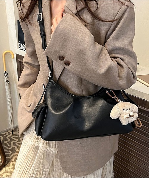 LA VORAGINE(ラ ヴォラジネ)の「アウトポケットショルダーバッグチャーム無し(ショルダーバッグ・レディース・アイボリー/ブラウン系その他/ブラウン/レッド/ブラック・FREE)」の19枚目の写真