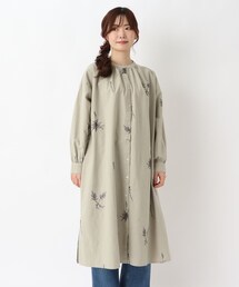 刺繍ワンピース