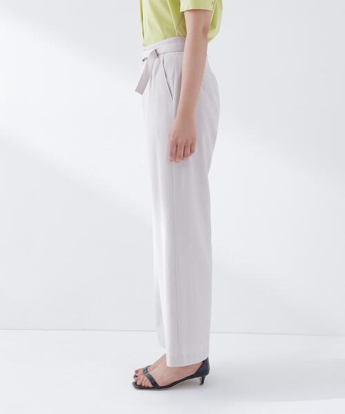 NATURAL BEAUTY BASIC(ナチュラルビューティーベーシック)の「【Oggi5月号掲載】◇<骨格ナチュラル>リネンブレンドパンツ(その他パンツ・レディース・ダークブラウン/ベージュ/オフホワイト・MEDIUM/P/S)」の21枚目の写真