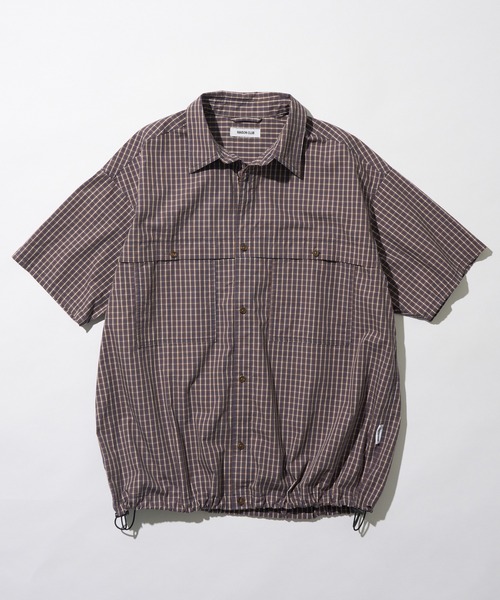 MAISON CLUB（メゾンクラブ）の「【MAISON CLUB】Outdoor Half Sleeve Shirt / アウトドア半袖シャツ　ボックスシルエット/ビッグポケット/ドローコード/着丈調整可能/短丈/クロップド/チェック/ミニタータンチェック（シャツ/ブラウス・メンズ・ネイビー/ブルー・L/M）」の2枚目の写真