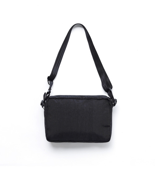 CHROME（クローム）の「［ CHROME / クローム ］PAC SHOULDER 3L BCNL_BLACK CRINKLE / パック ショルダー 3リットル ブラック クリンクル 耐水 3L ショルダーバッグ（ショルダーバッグ・メンズ・ブラック・FREE）」の4枚目の写真