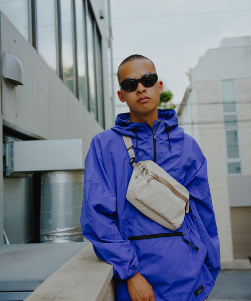 CHROME（クローム）の「［ CHROME / クローム ］PAC SHOULDER 3L / パック ショルダー 3リットル 耐水 ショルダーバッグ 容量：3L（ショルダーバッグ・メンズ・ブラック/ベージュ・FREE）」の18枚目の写真