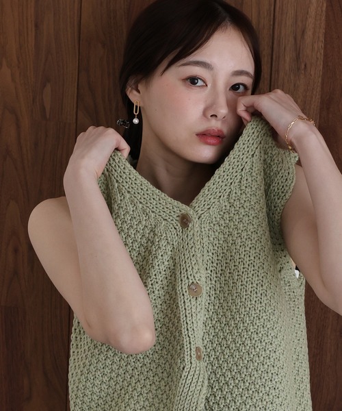 J by blue（ジェイバイブルー）の「ローゲージVネックベスト（ベスト・レディース・アイボリー/ネイビー/グリーン・MEDIUM）」の12枚目の写真