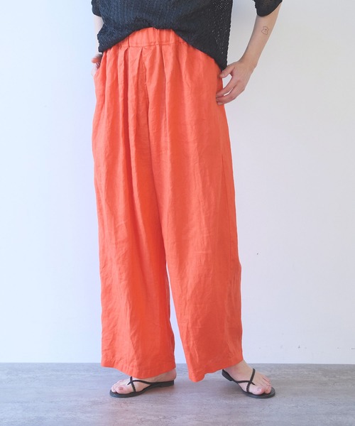 yuni（ユニ　）の「40/1 Linen easy gum tack pants（その他パンツ・レディース・ブルー/ブラック/オレンジ・S/M）」の3枚目の写真
