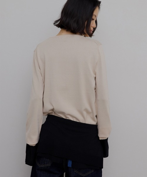 Ameri（アメリ）の「LOW BASIC LONG SLEEVE KNIT TOP（ニット/セーター・レディース・グリーン系その他/ベージュ/ブラック/グレー・FREE）」の6枚目の写真