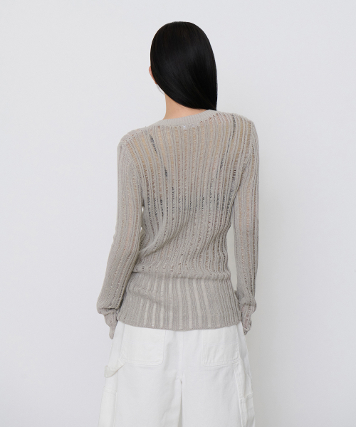 MUSINSA STANDARD WOMAN（ムシンサスタンダードウーマン）の「ウィメンズフラットヤーンバーティカルクロシェクルーネックニット[ライトウォームグレー]（ニット/セーター・レディース・その他・LARGE/X-SMALL/SMALL/MEDIUM）」の2枚目の写真
