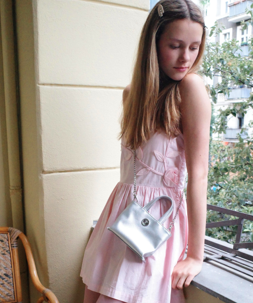 ISAYYERR（アイセイイェール）の「Chibi Bag (silver)（ショルダーバッグ・レディース・その他・FREE）」の5枚目の写真