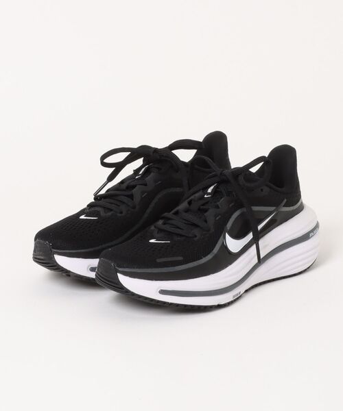 NIKE（ナイキ）の「《NIKE》ウィメンズ　エア　ウィンフロ　１２（スニーカー・レディース・ホワイト系その他2/ブラック×ブラック/ブラック×ホワイト/ホワイト系その他/レッド系その他/ホワイト×ブラック・23.0cm/24.5cm/24.0cm/23.5cm/25.0cm/22.5cm）」の5枚目の写真