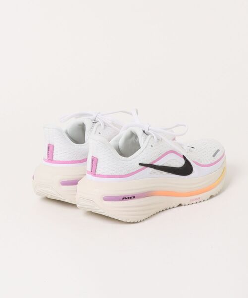 NIKE（ナイキ）の「《NIKE》ウィメンズ　エア　ウィンフロ　１２（スニーカー・レディース・ホワイト系その他2/ブラック×ブラック/ブラック×ホワイト/ホワイト系その他/レッド系その他/ホワイト×ブラック・23.0cm/24.5cm/24.0cm/23.5cm/25.0cm/22.5cm）」の7枚目の写真